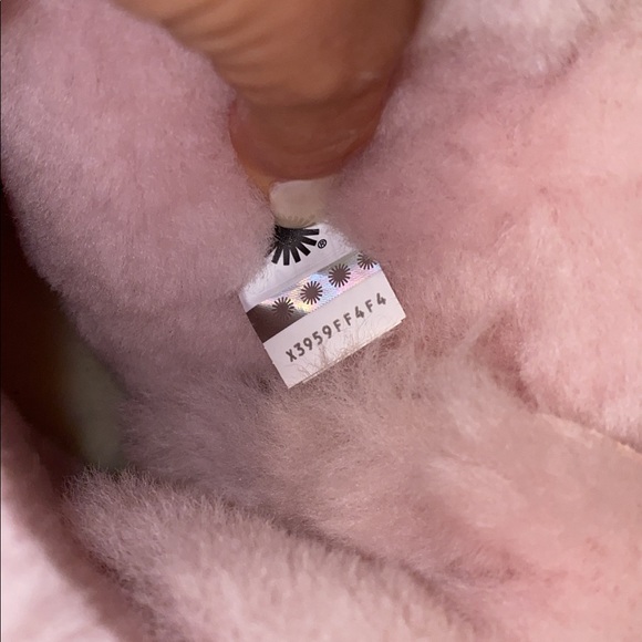 Ugg Big Kid size 6 - Picture 6 of 6